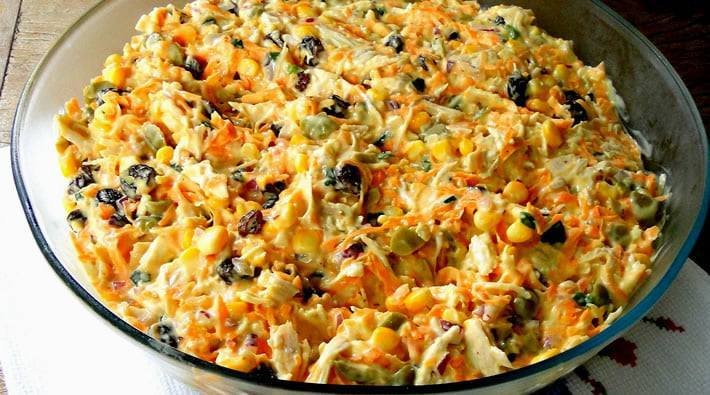 Salpicão de Frango Tradicional: Receita Cremosa e Dicas para Vender